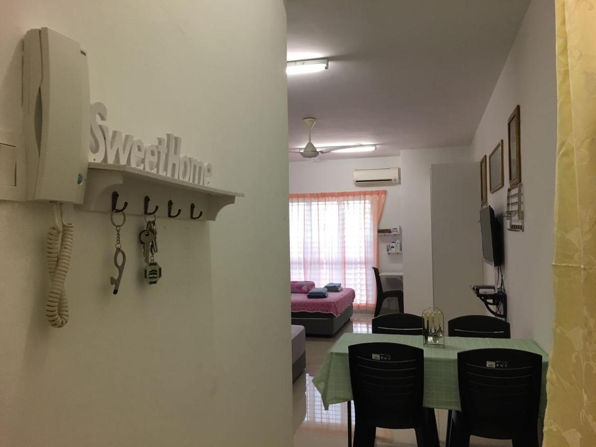 Apartment Azin Ramli *